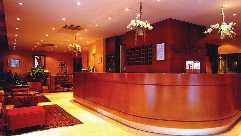 Josephine By Happyculture 4*